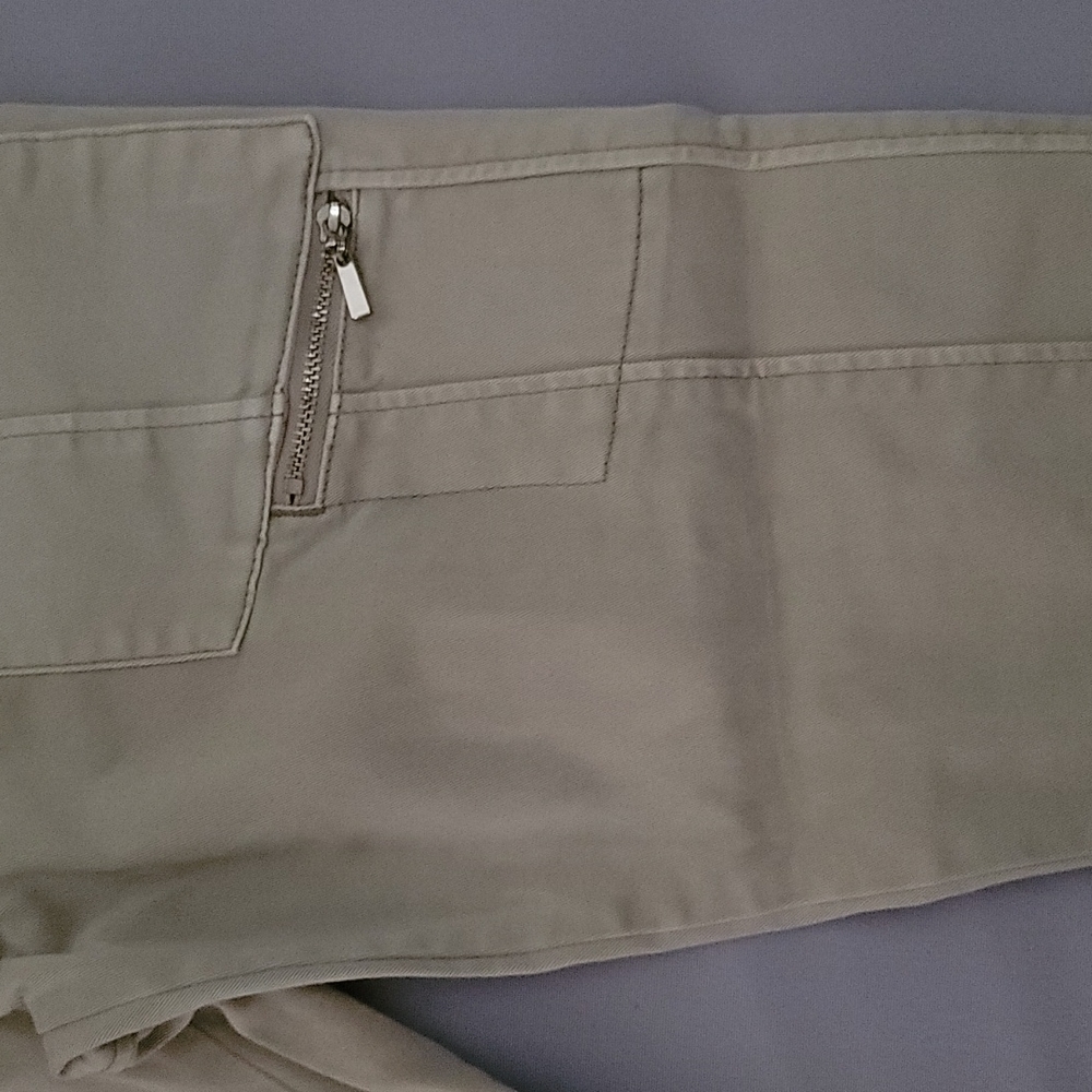 Pants - Picture 2 of 8